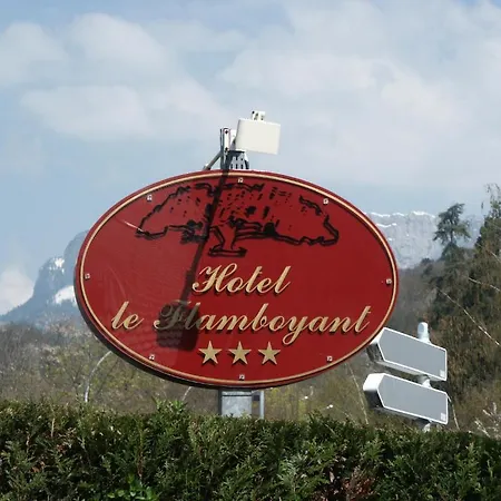Le Flamboyant Hotel