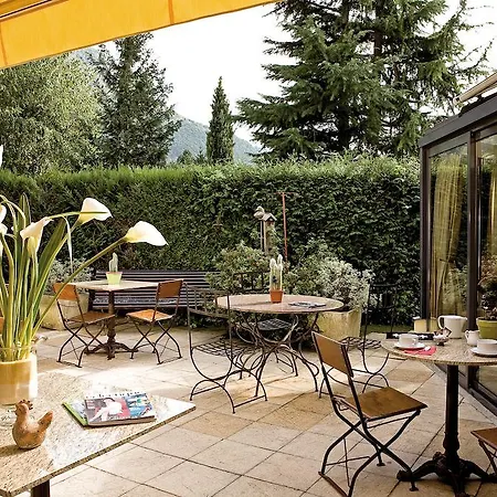 Le Flamboyant Hotel 3*