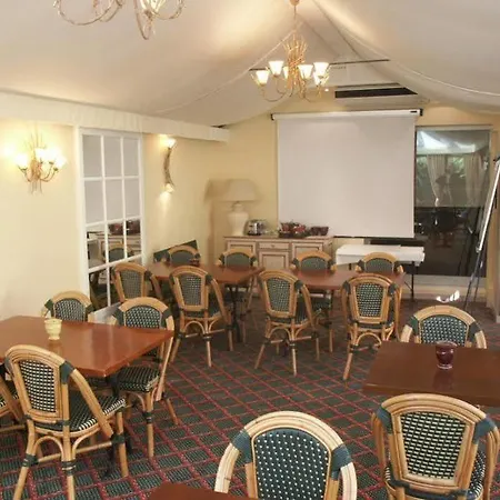 Le Flamboyant Hotel 3*